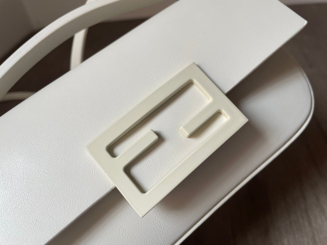 ELE -  Bag - FED - 052