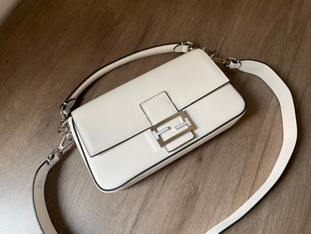 ELE -  Bag - FED - 061