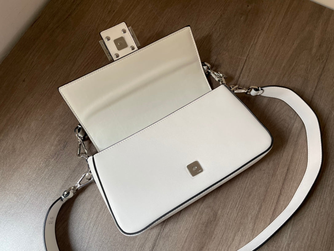 ELE -  Bag - FED - 061