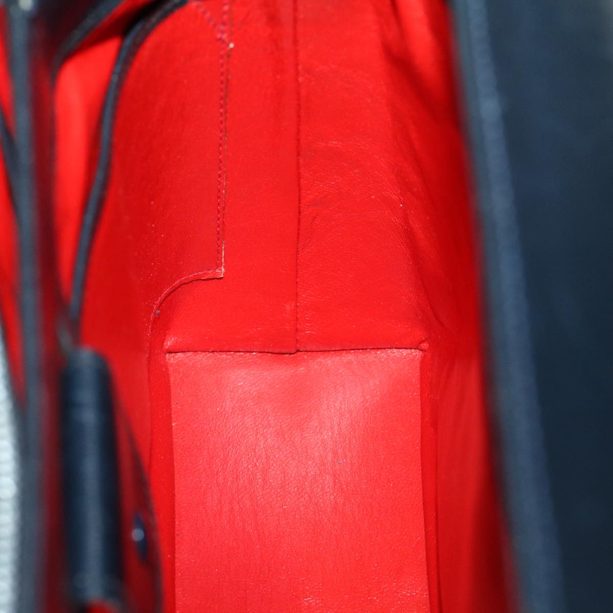 GUCCI Turn Lock Hand Bag Leather Black Red im361