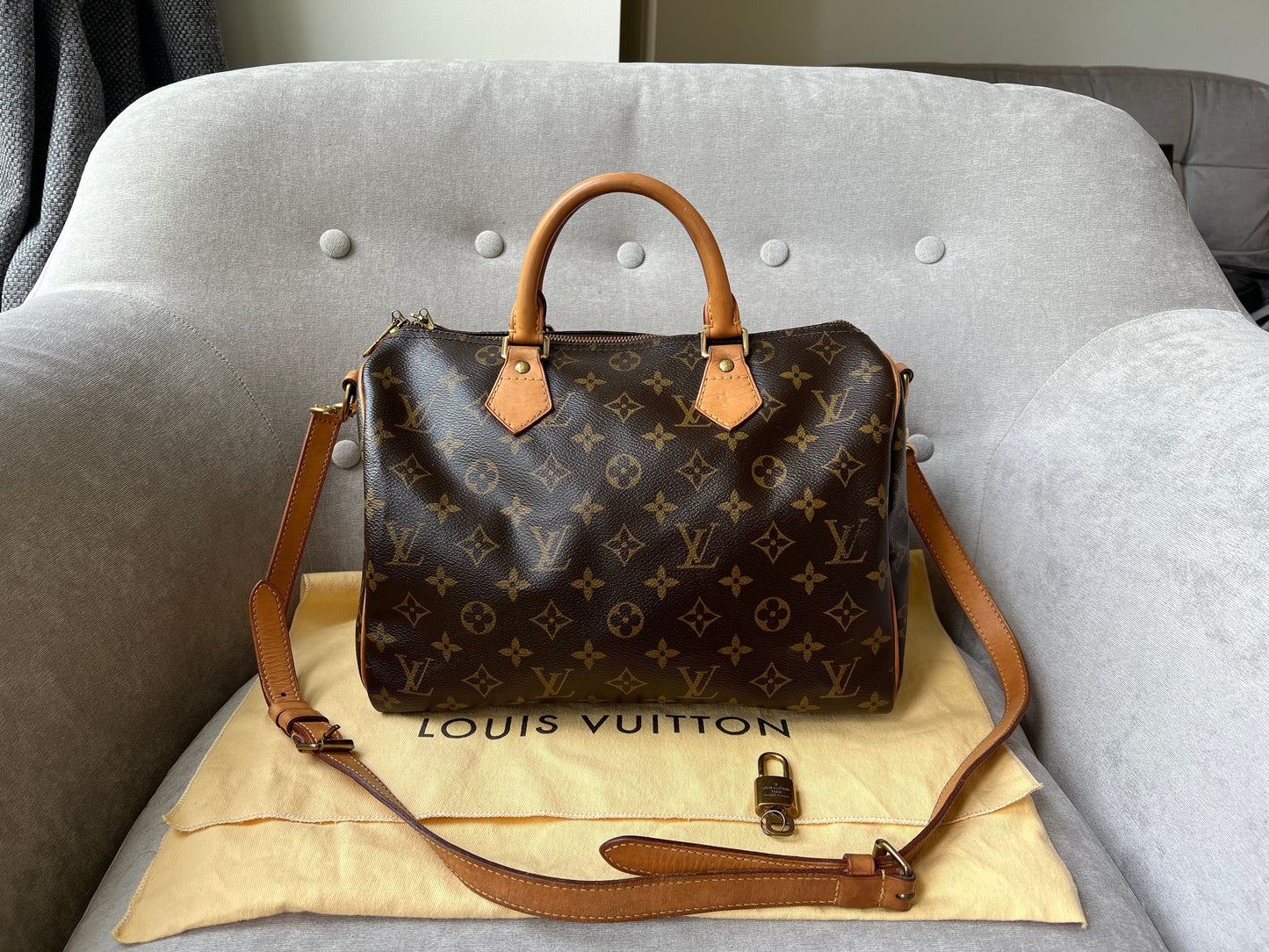Louis Vuitton Speedy 30 Bandouliere Monogram (RRP £1470)