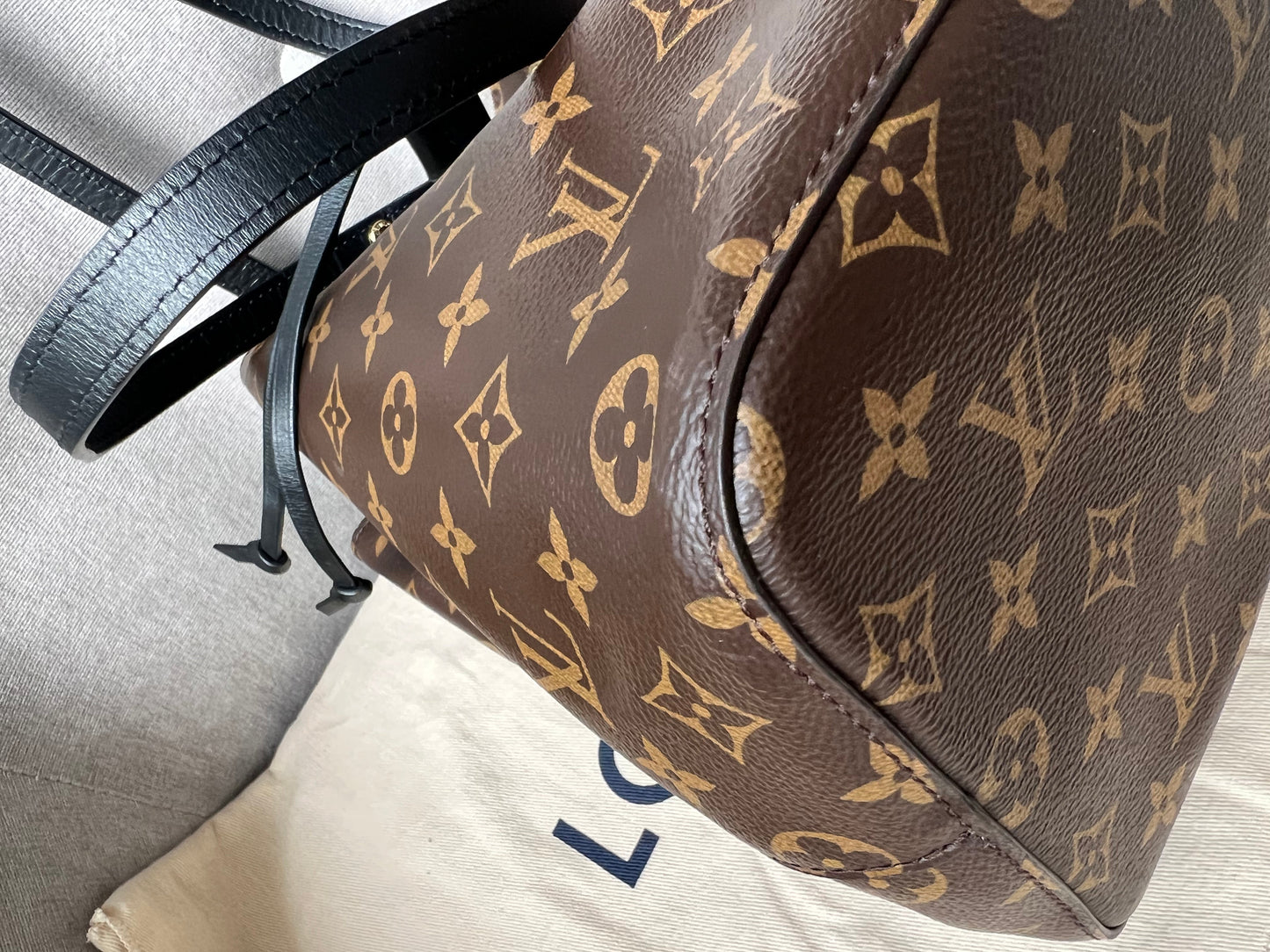Louis Vuitton Neo Noe Monogram and Black (RRP £1,560)