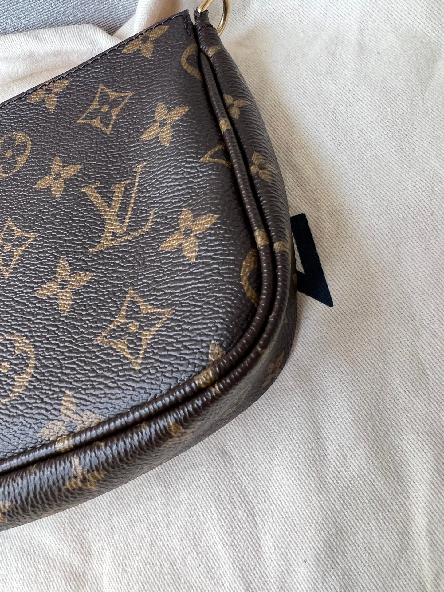 Louis Vuitton Multi Pochette Accessoires Rose Chiaro (RRP £1830)