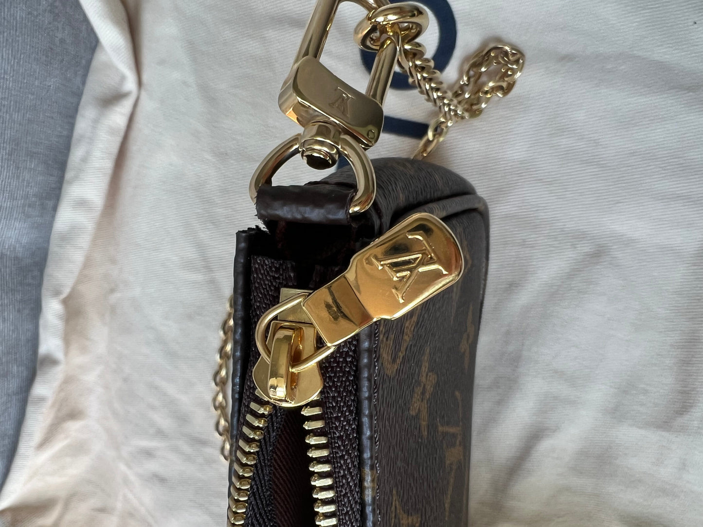 Louis Vuitton Multi Pochette Accessoires Rose Chiaro (RRP £1830)