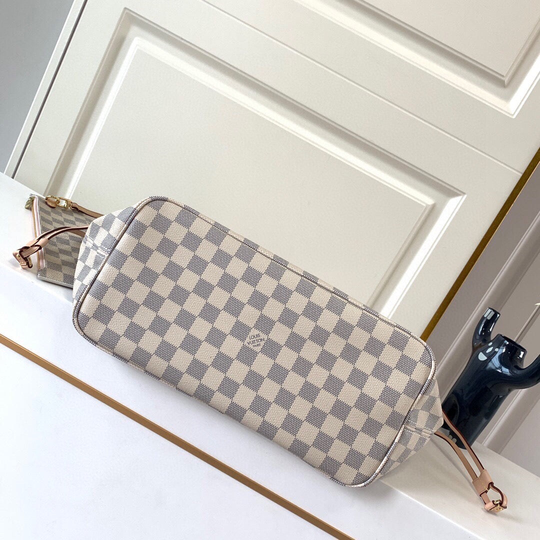 Louis Vuitton Neverfull MM Tote Bag