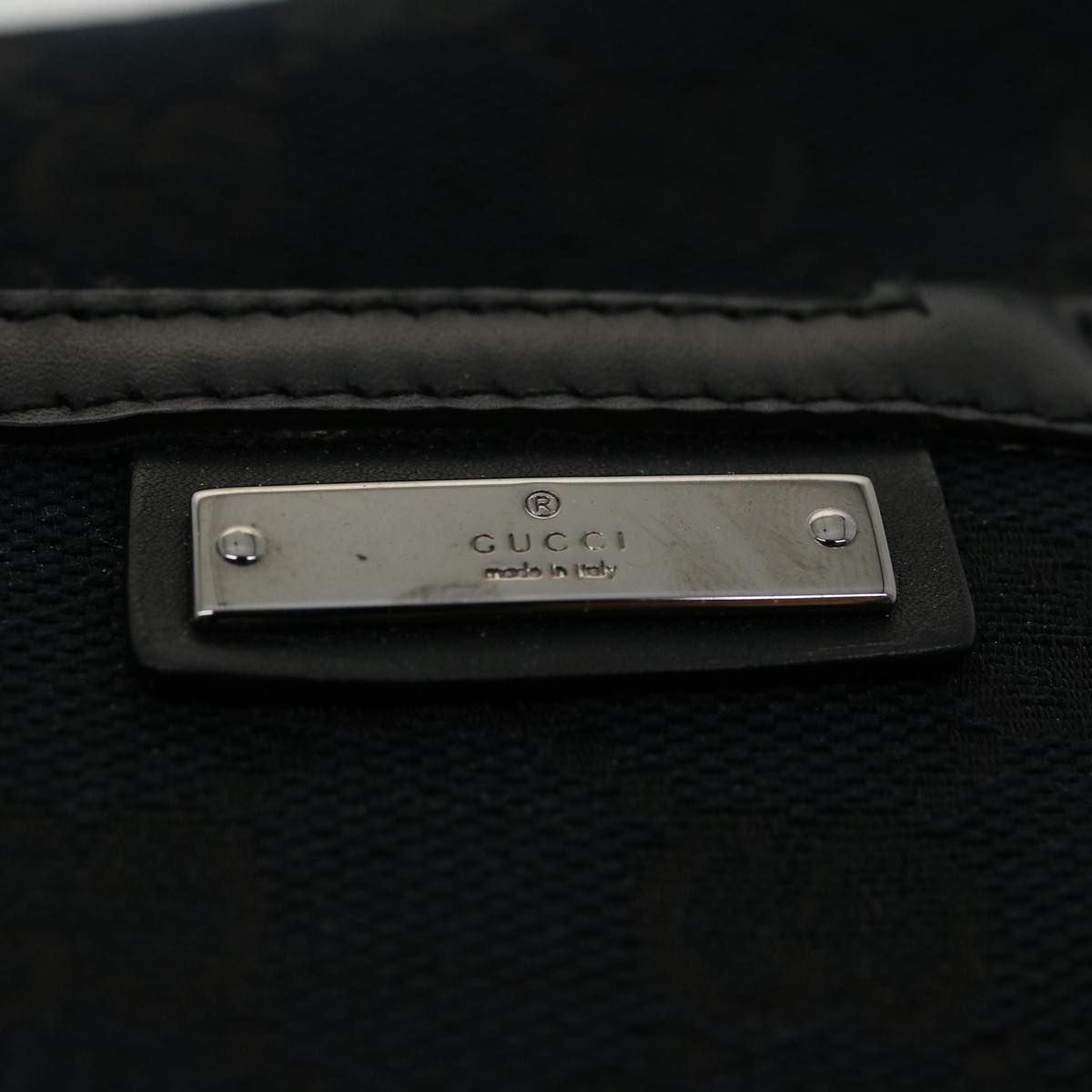 GUCCI GG Canvas Shoulder Bag Black 00141981705 ki2330