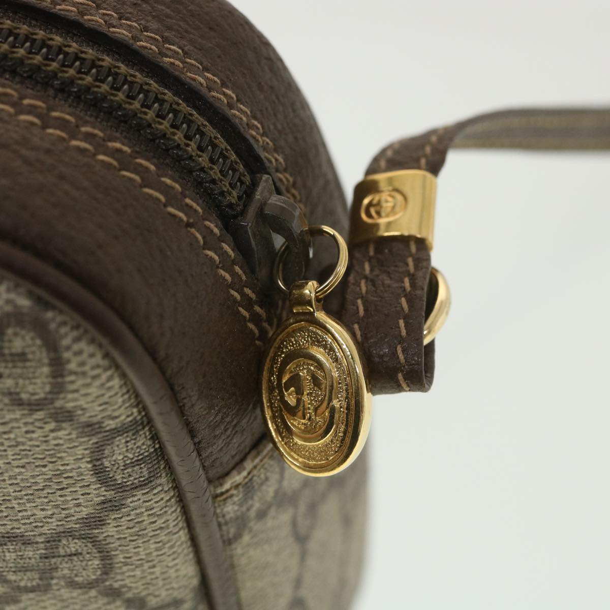 GUCCI GG Canvas Shoulder Bag PVC Leather Beige ki2776