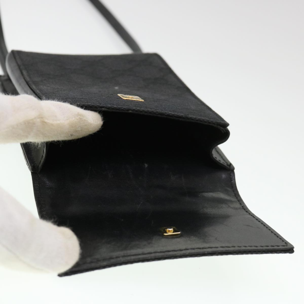GUCCI GG Canvas Shoulder Bag Black 106692 ki2839