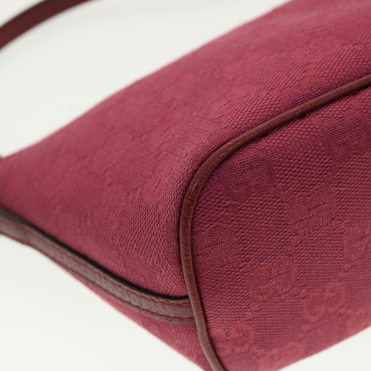 GUCCI GG Canvas Hand Pouch Pink 07198 ki2852