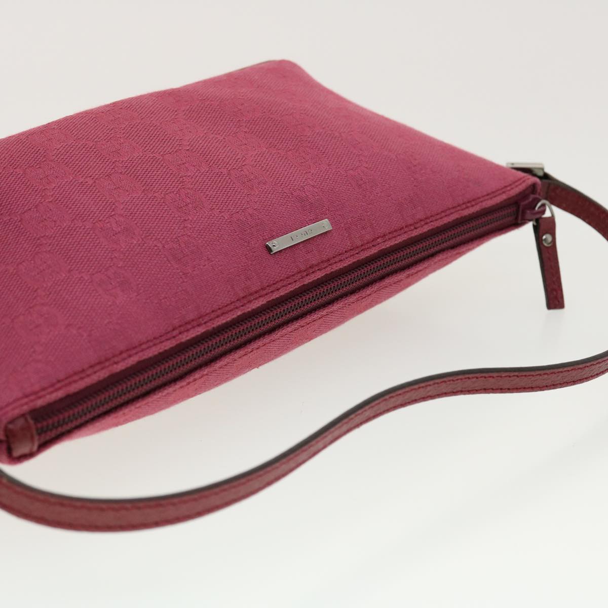 GUCCI GG Canvas Hand Pouch Pink 07198 ki2852