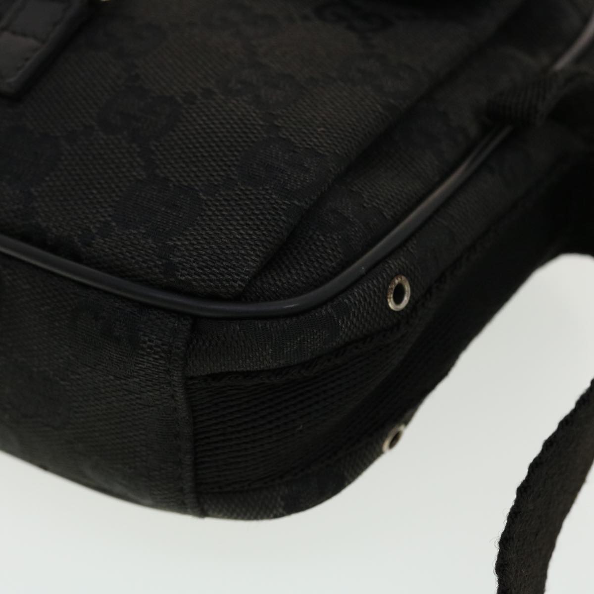 GUCCI GG Canvas Shoulder Bag Black 90470 ki2892
