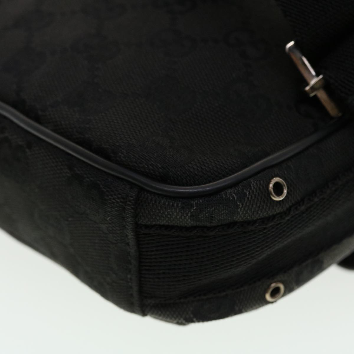 GUCCI GG Canvas Shoulder Bag Black 90470 ki2892
