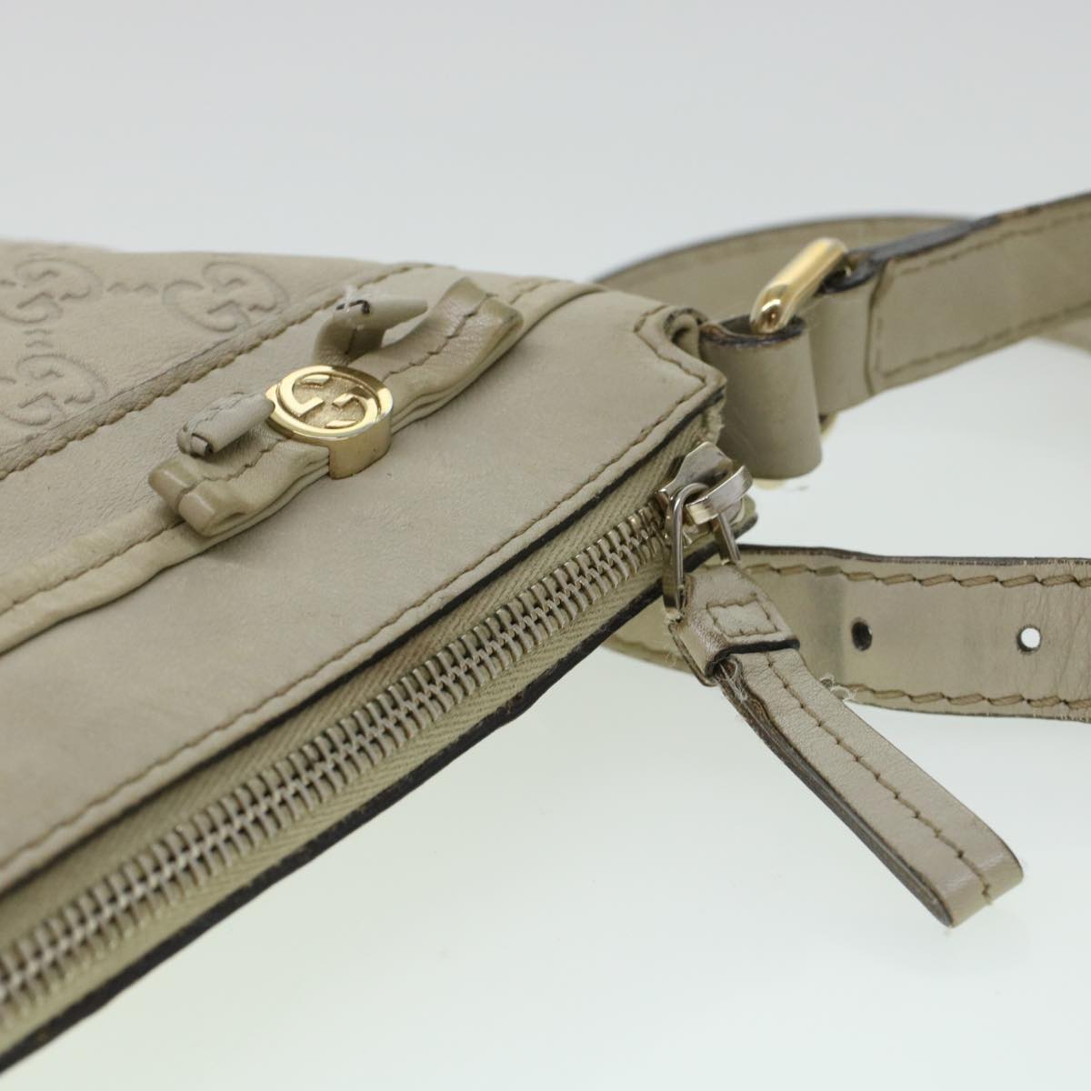 GUCCI GG Canvas Guccissima Shoulder Bag White ki2988