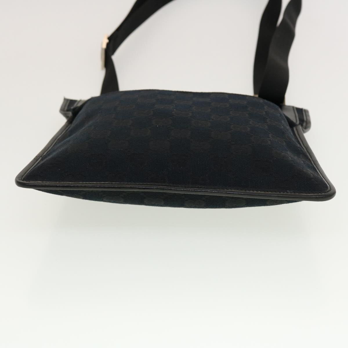 GUCCI GG Canvas Flat Shoulder Bag Black 0348 ki2992