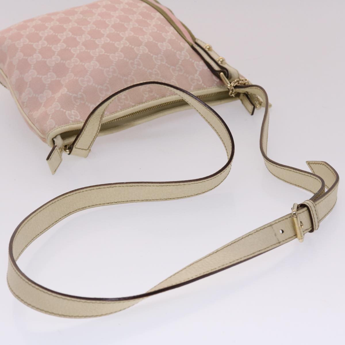 GUCCI GG Canvas Sherry Line Shoulder Bag Pink Khaki 144388 ki3108