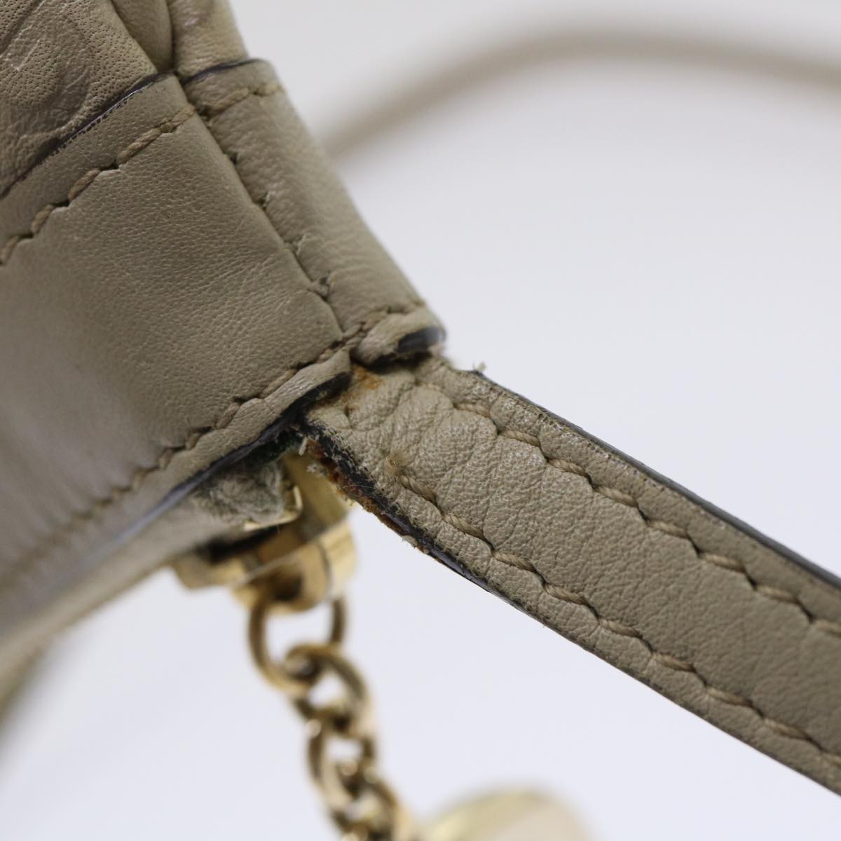 GUCCI GG Canvas Shoulder Bag White 212216 ki3158