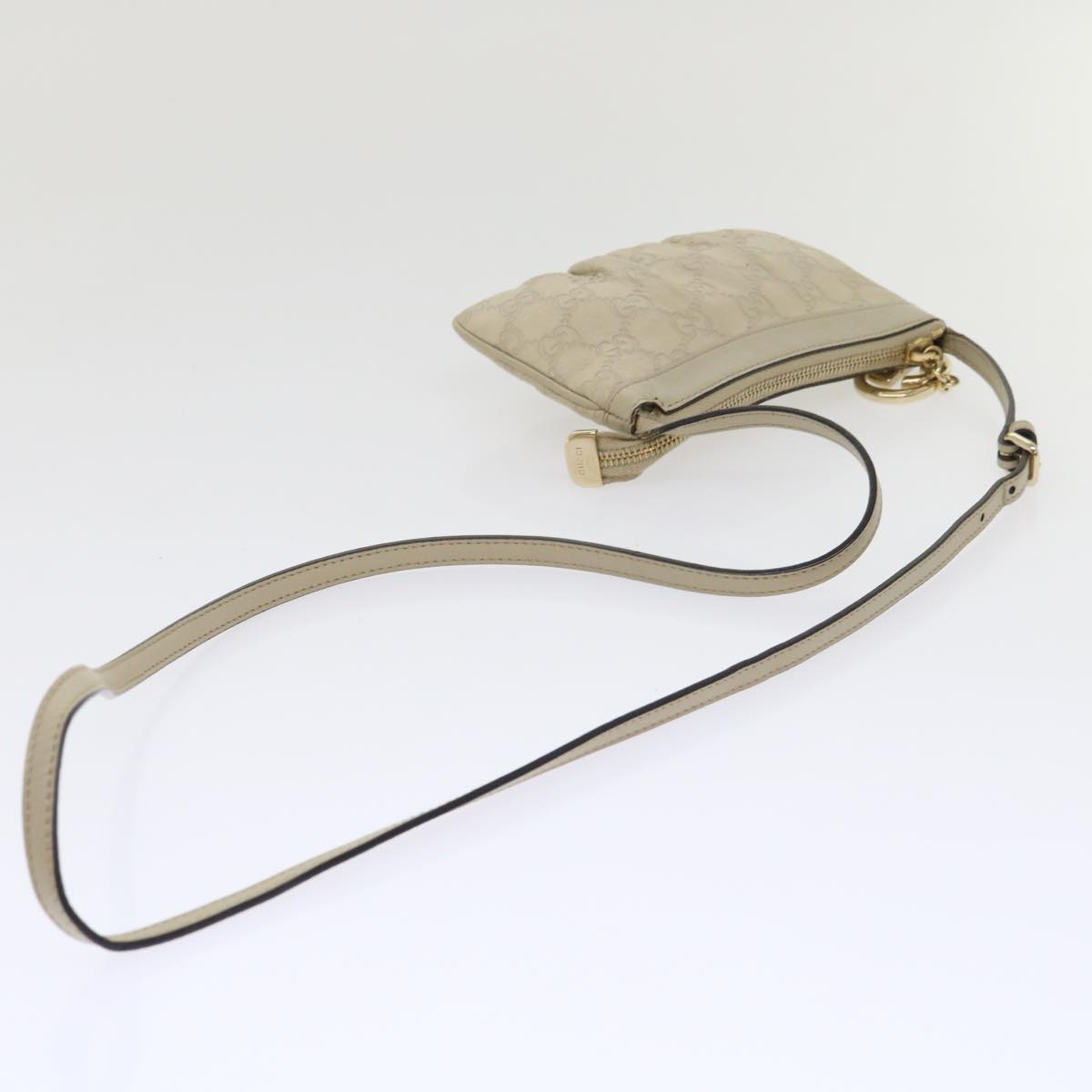 GUCCI GG Canvas Shoulder Bag White 212216 ki3158