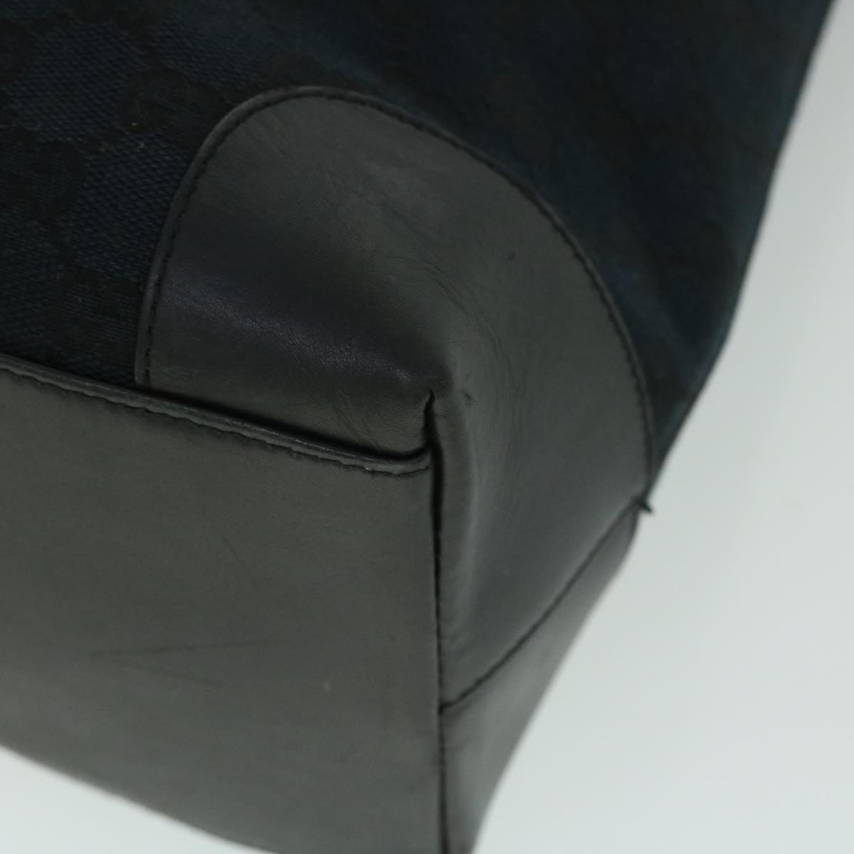 GUCCI GG Canvas Hand Bag Black ki3326