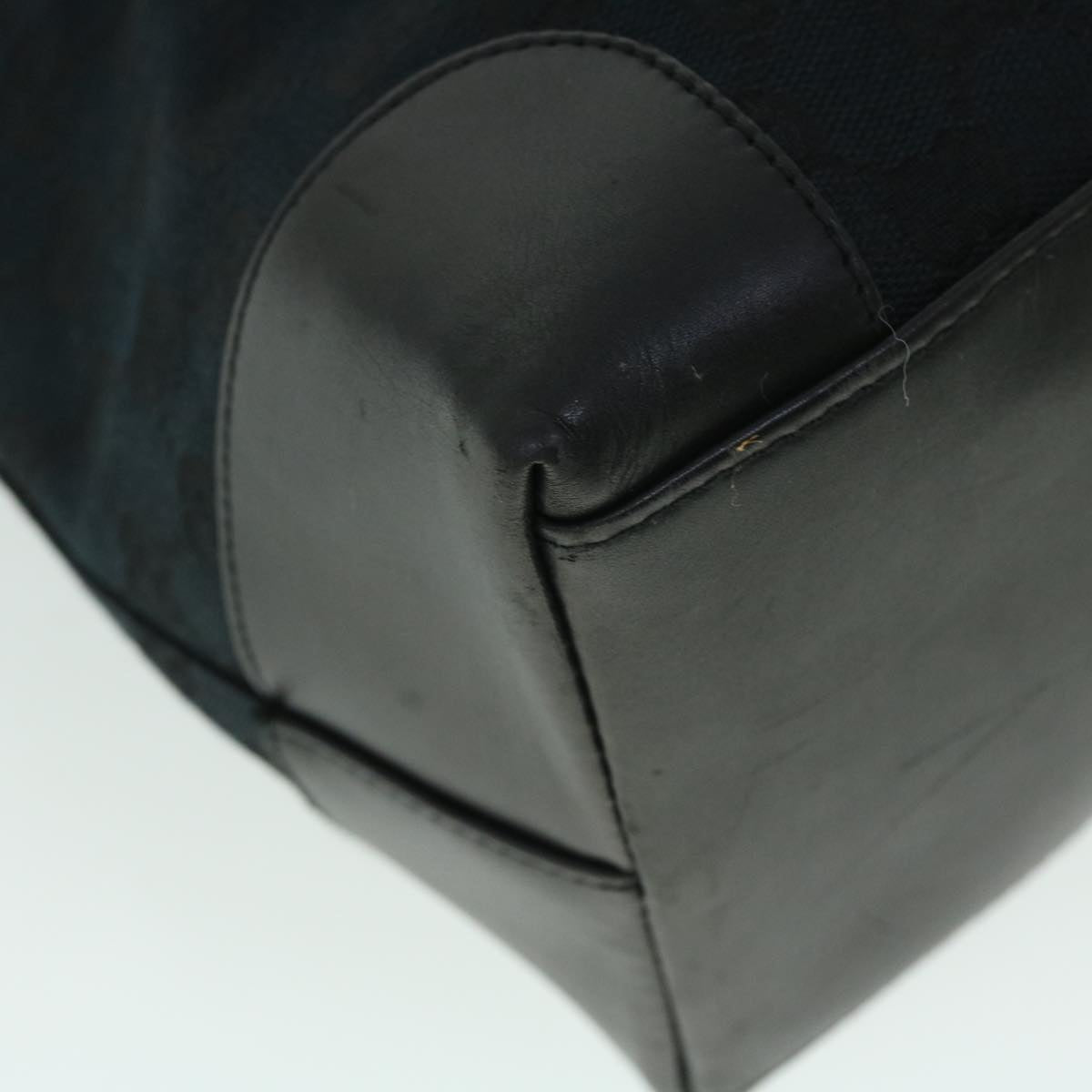 GUCCI GG Canvas Hand Bag Black ki3326
