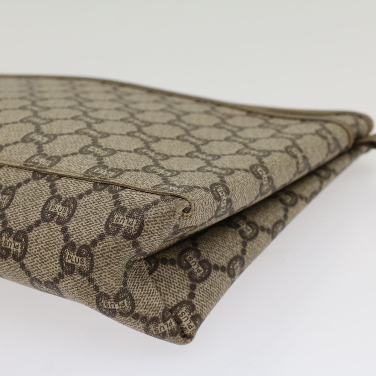 GUCCI GG PLUS Canvas Clutch Bag PVC Leather Beige ki3327