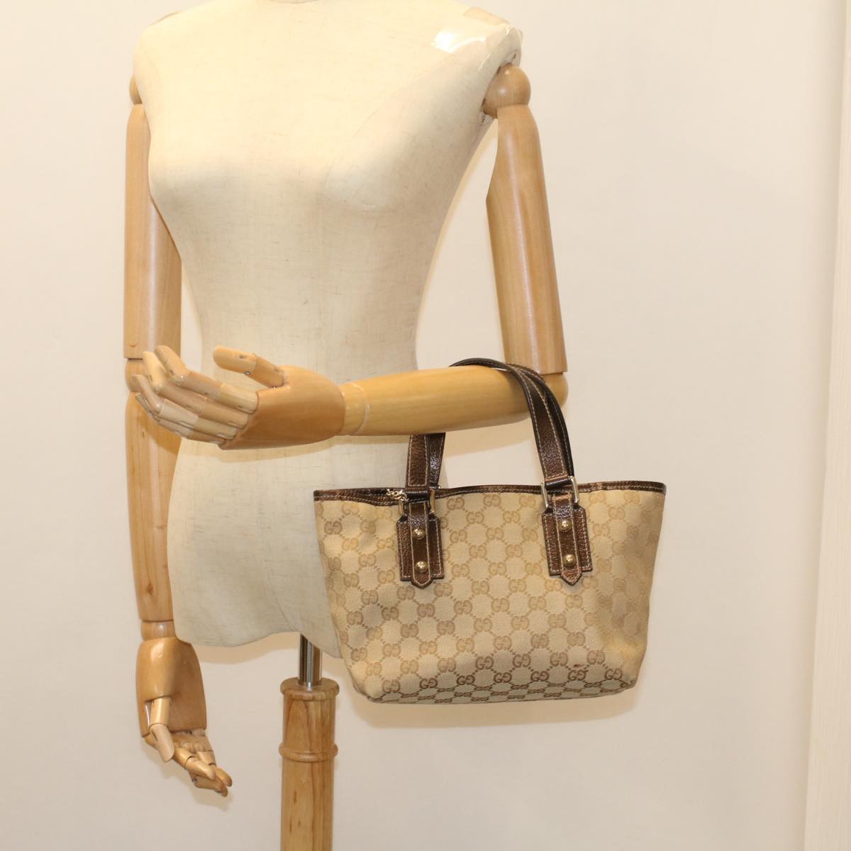 GUCCI GG Canvas Hand Bag Beige 139261 ki3531