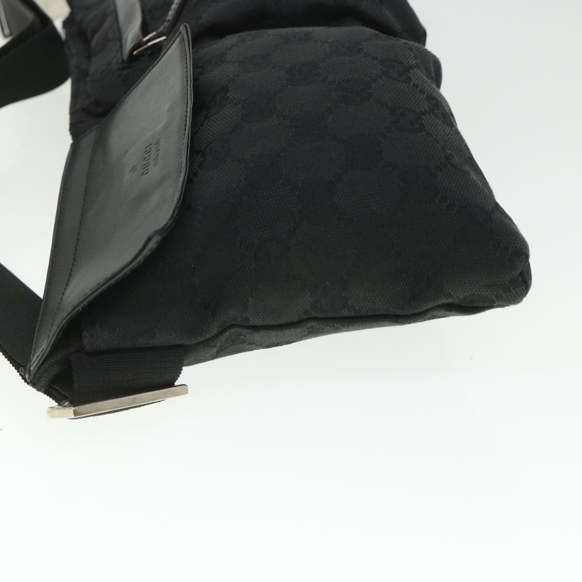 GUCCI GG Canvas Waist bag Black 28566 ki3540