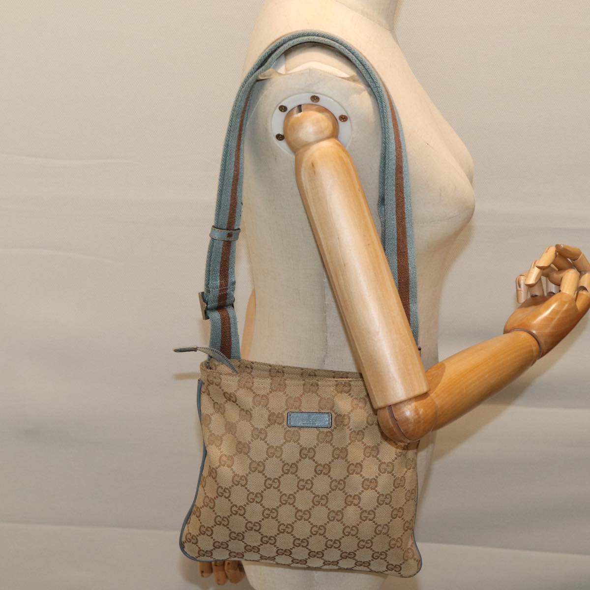 GUCCI GG Canvas Sherry Line Shoulder Bag Light Blue Brown 146309 ki4375