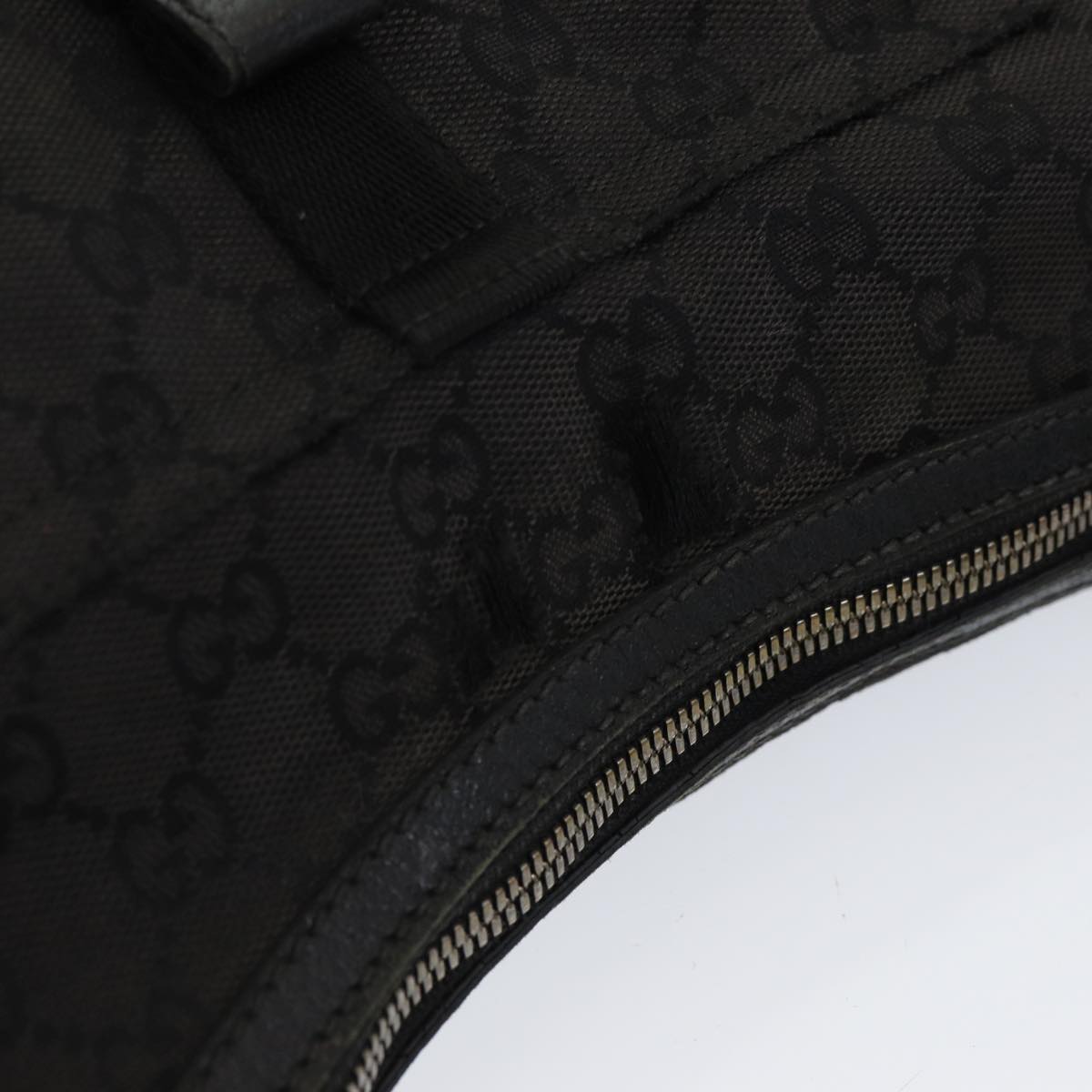 GUCCI GG Canvas Shoulder Bag Black 131211 ki4683