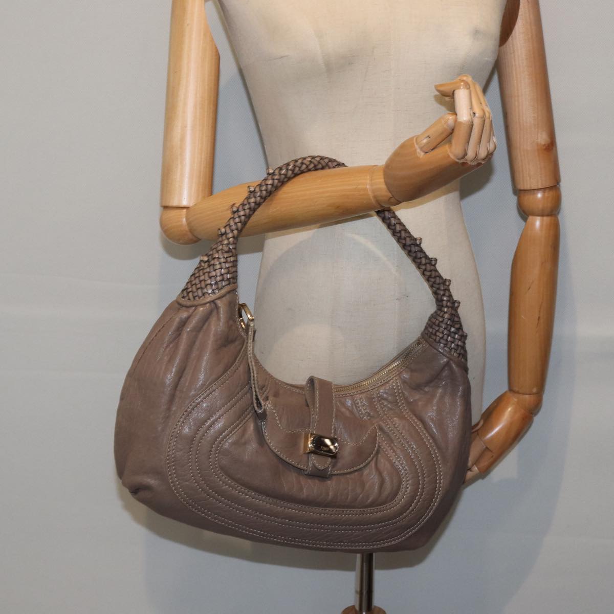 FENDI Zucca Shoulder Bag Leather Beige ki4903