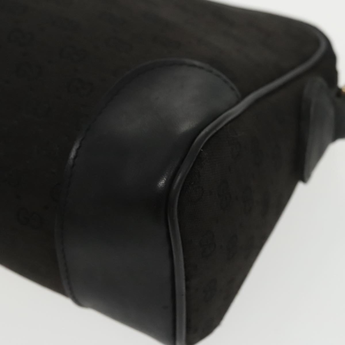 GUCCI Micro GG Canvas Shoulder Bag Black ki5051