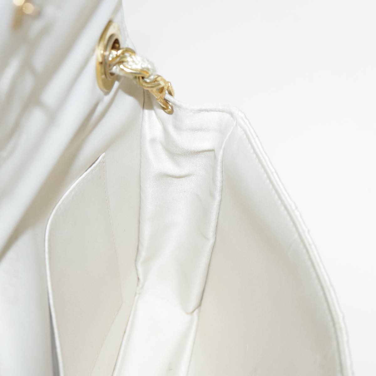 CHANEL Matelasse Chain Shoulder Bag Satin White Gold CC kk366A