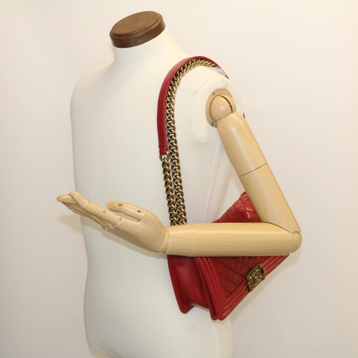 CHANEL Boy Chanel Matelasse Chain Flap Shoulder Bag Leather Red CC knn010