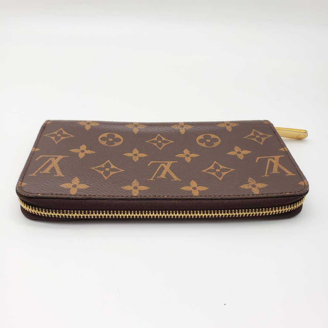 Louis Vuitton Zippy Zip Monogram Wallet
