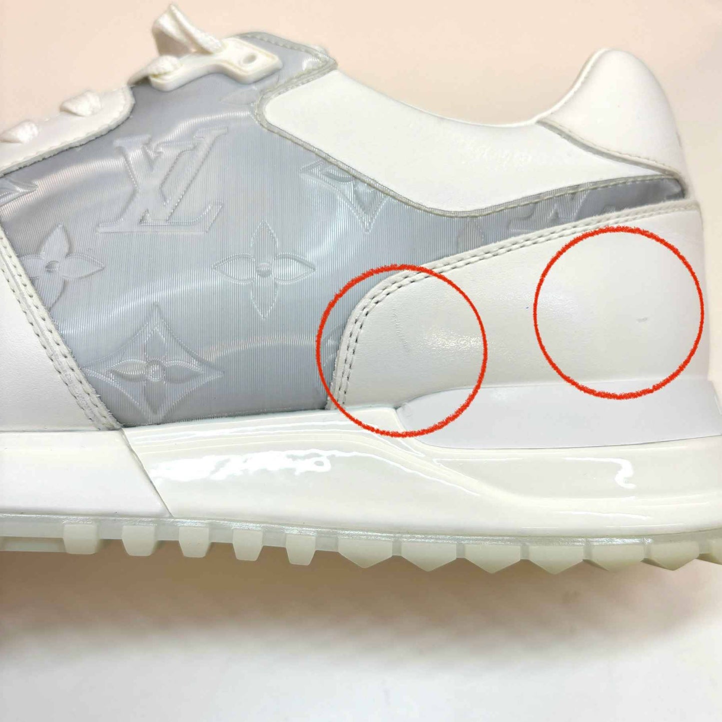 Men's Run Away Low Trainers White Size EU 40.5 / UK 6.5
