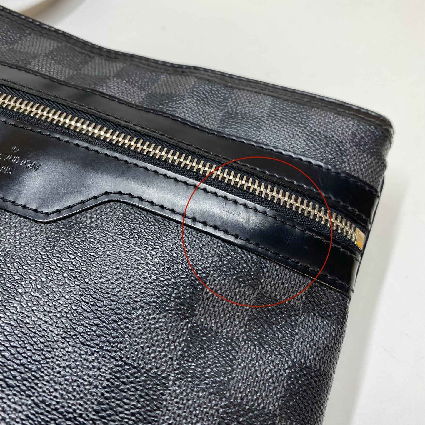Men's Damier Graphite Thomas Messenger Bag Black