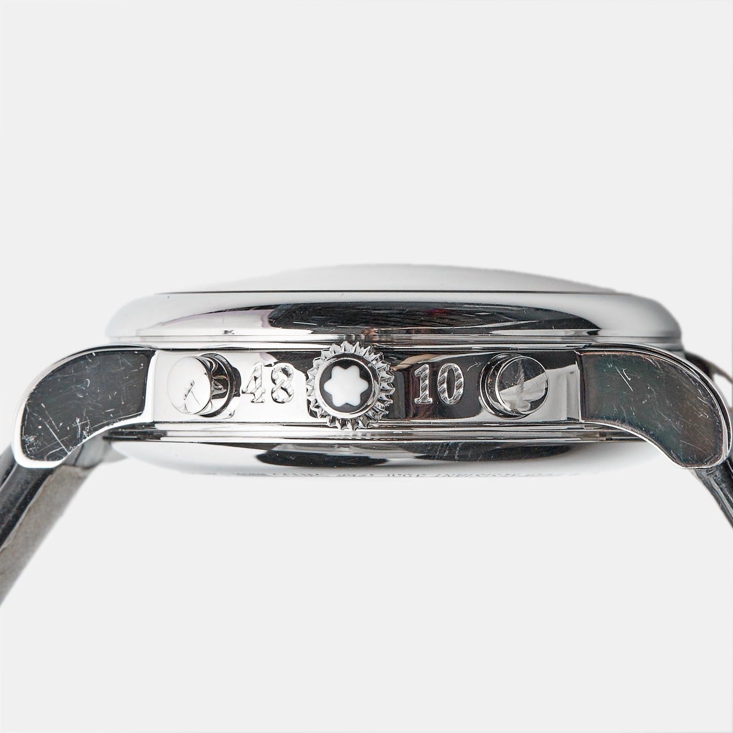 MONTBLANC Black Stainless Steel Embossed Leather Star 102135 Men's Wristwatch 42 mm