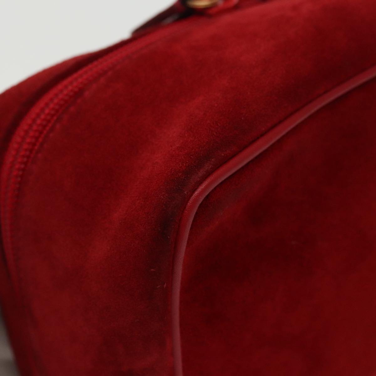 GUCCI Vanity Pouch Suede Red Gold mr635