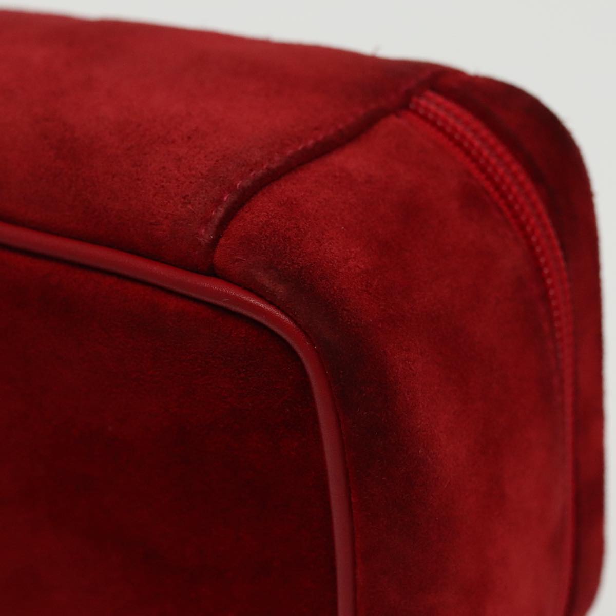 GUCCI Vanity Pouch Suede Red Gold mr635