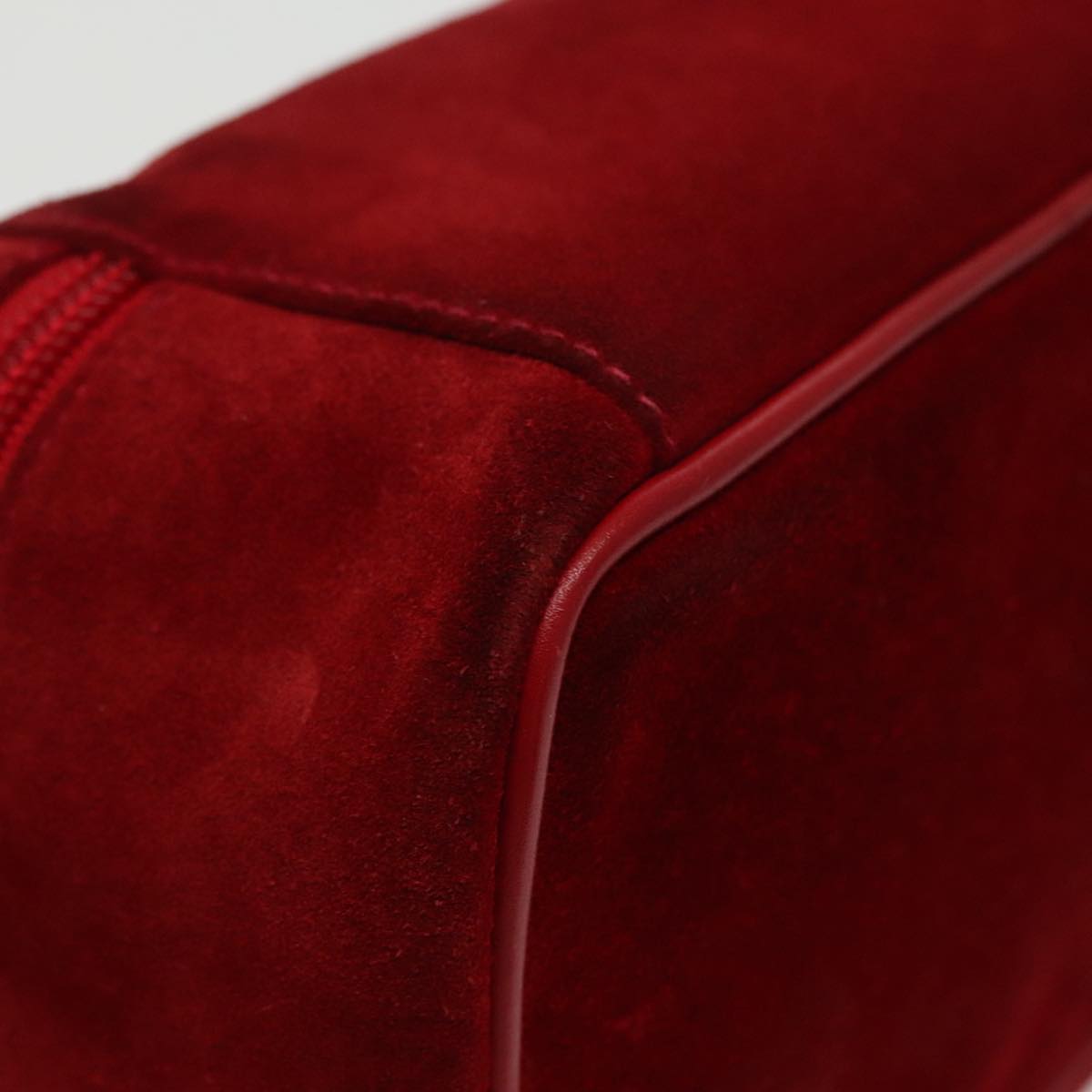 GUCCI Vanity Pouch Suede Red Gold mr635