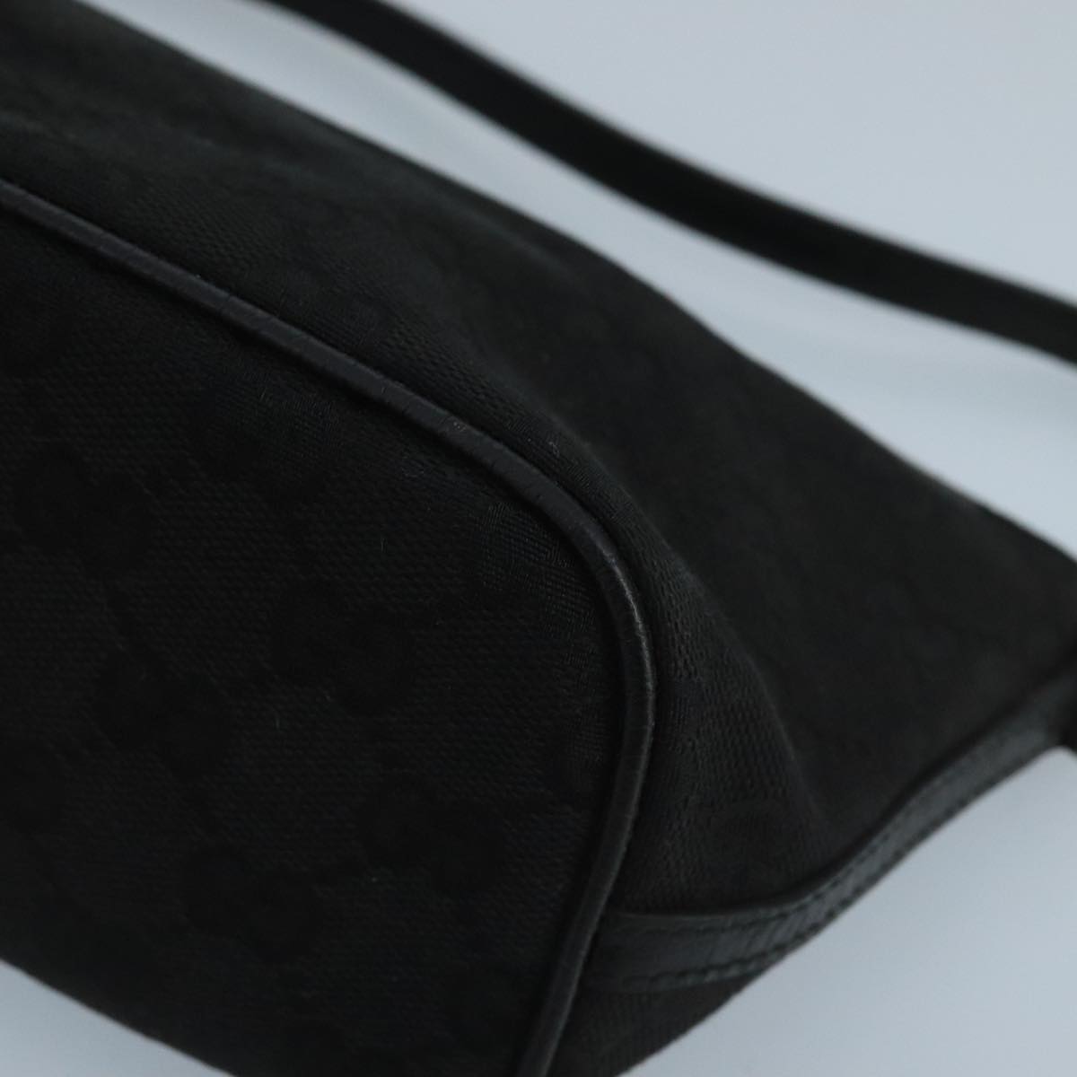 GUCCI GG Canvas Accessory Pouch Black 07198 mr685