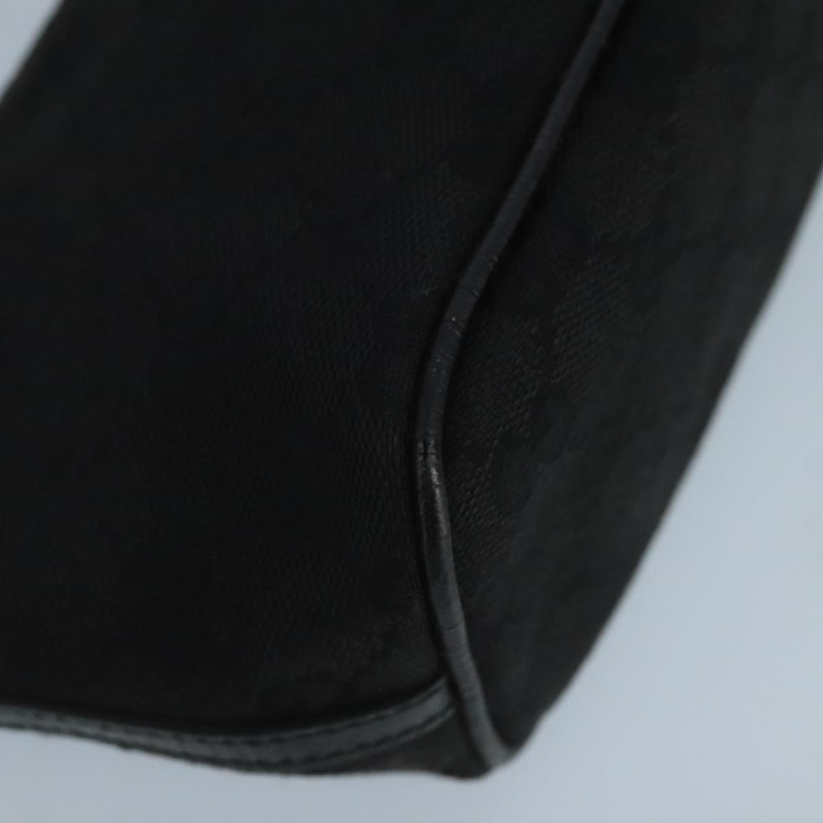 GUCCI GG Canvas Accessory Pouch Black 07198 mr685