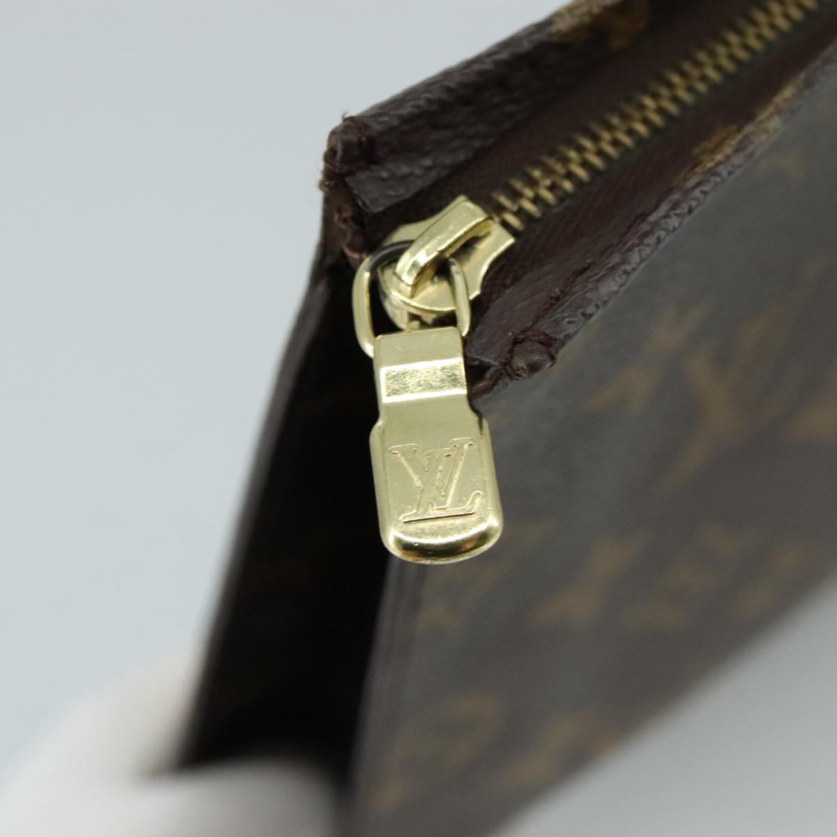 LOUIS VUITTON Monogram Poche Toilette 26 Pouch M47542 LV mr841