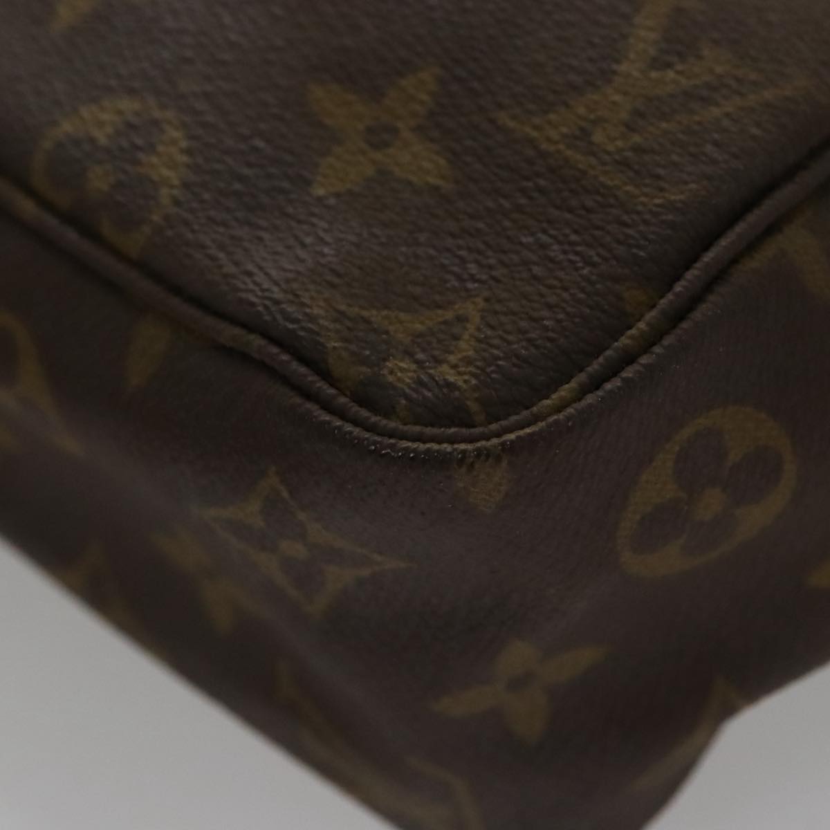 LOUIS VUITTON Monogram Trousse Toilette 28 Clutch Bag M47522 LV mr862
