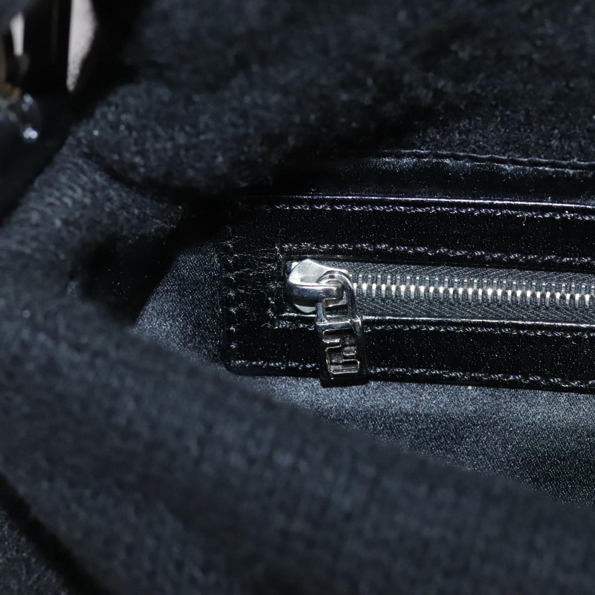 FENDI Mamma Baguette Shoulder Bag Knit Black mr909A