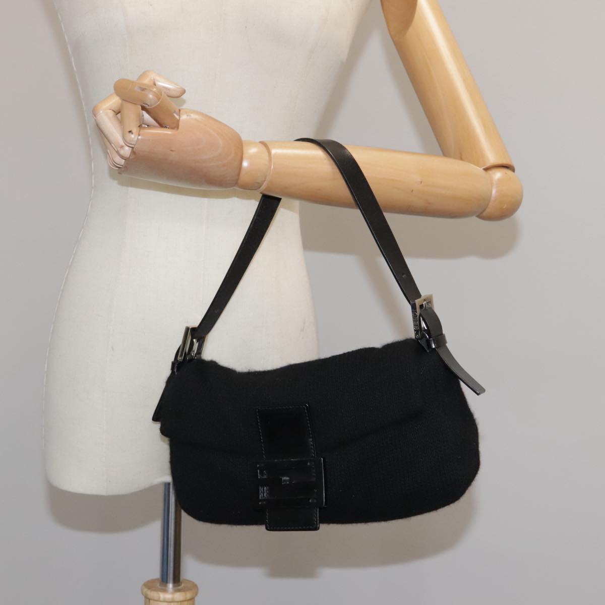 FENDI Mamma Baguette Shoulder Bag Knit Black mr909A