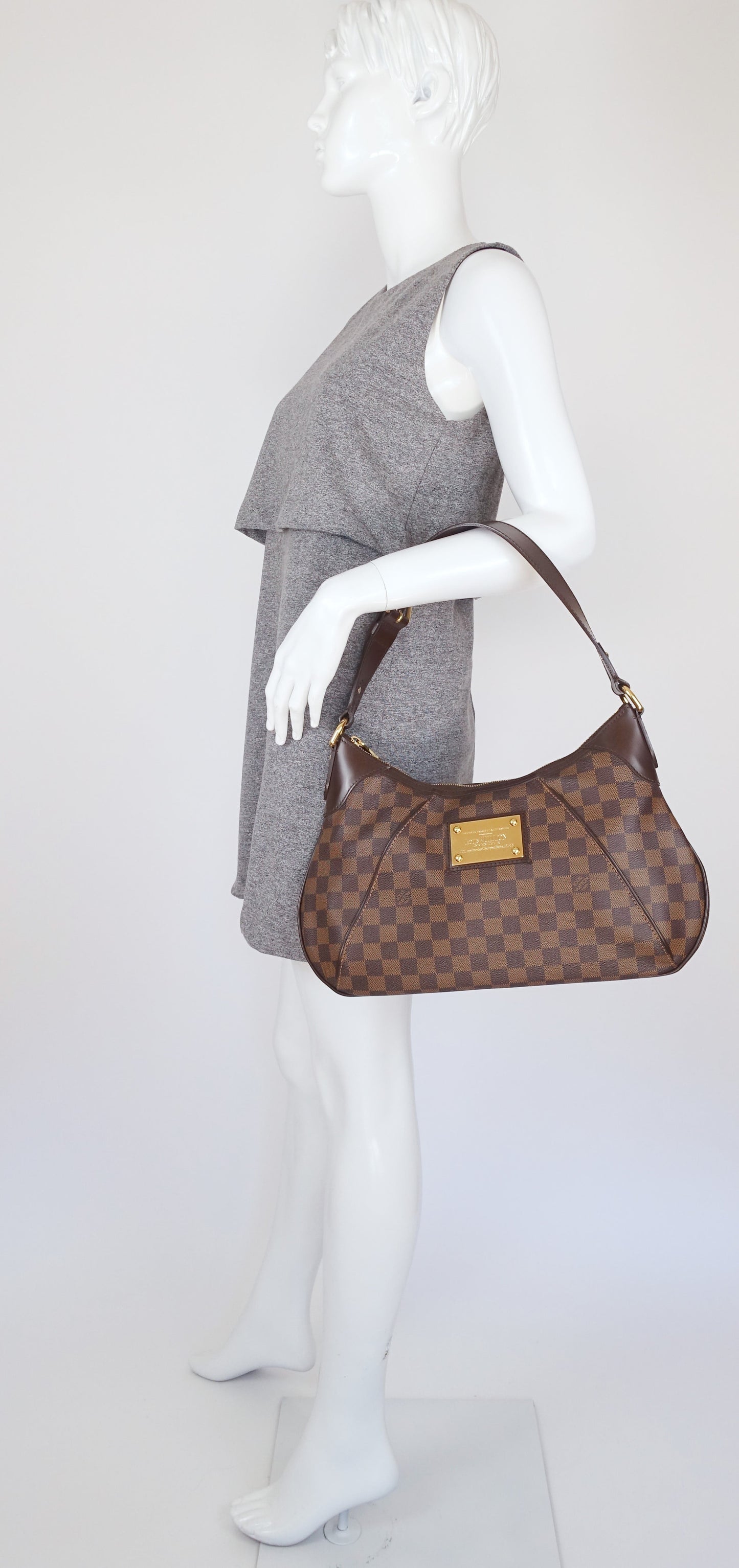 Louis Vuitto Thames GM Damier Ebene Canvas Shoulder Bag