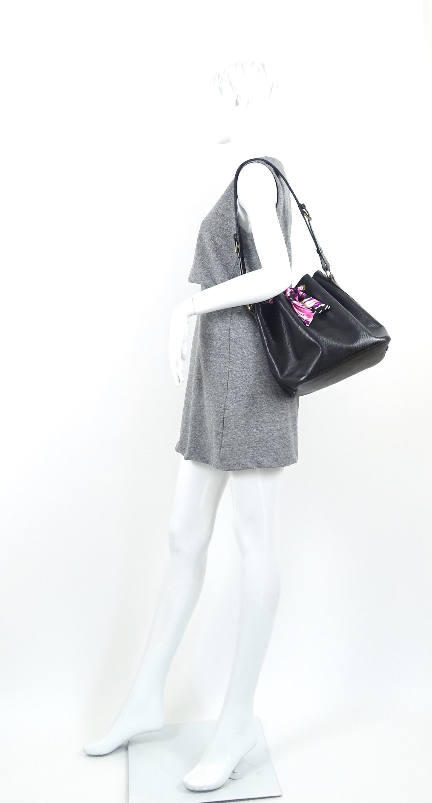Louis Vuitto Petit Noe Black Epi Leather Bag with Wallet