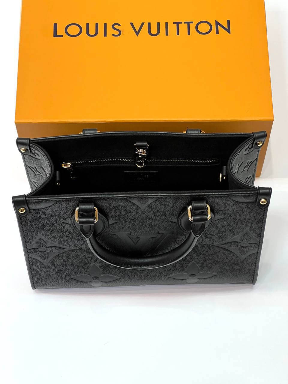 Louis Vuitton ONTHEGO PM black
