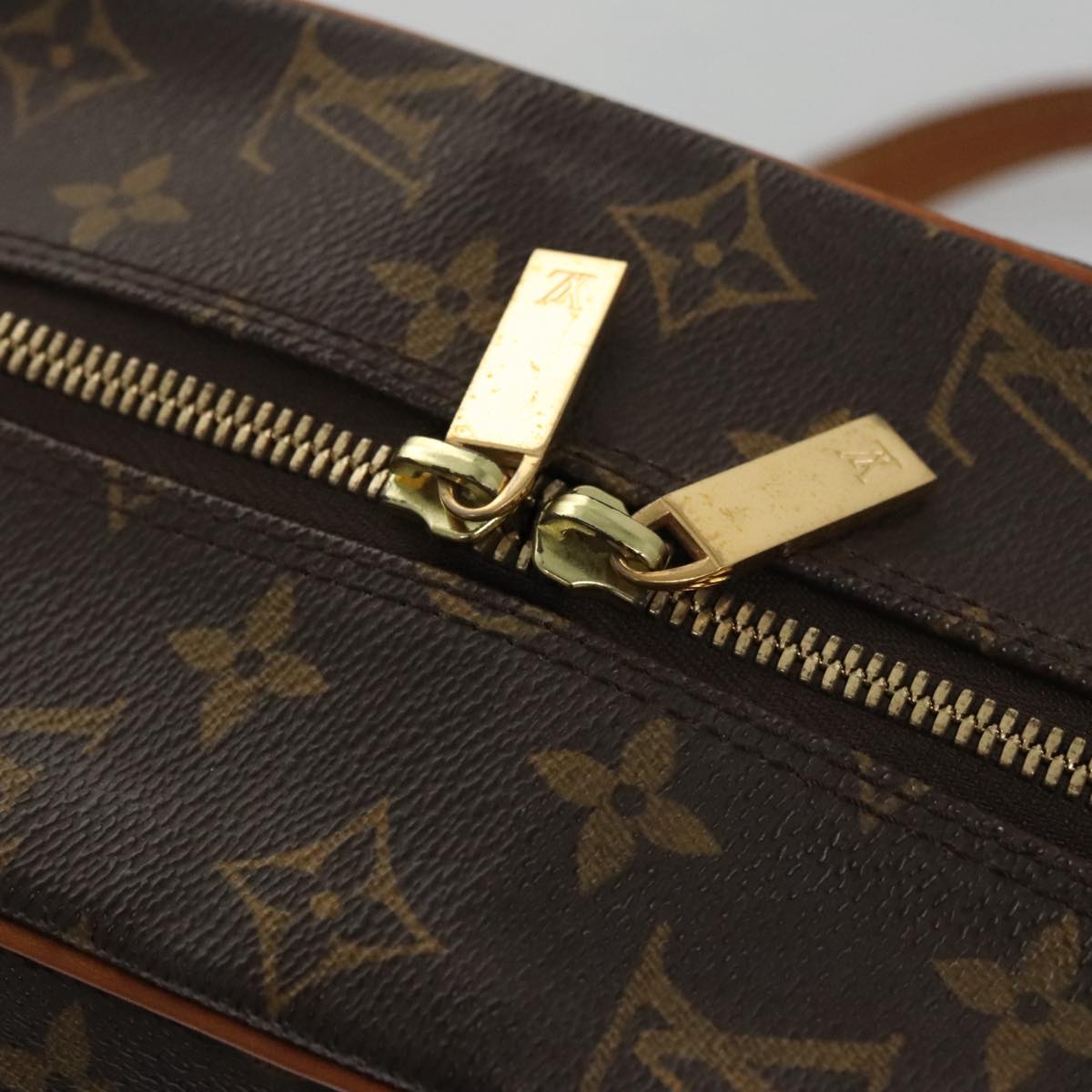 LOUIS VUITTON Monogram Cite GM Hand Bag M51181 LV PP048