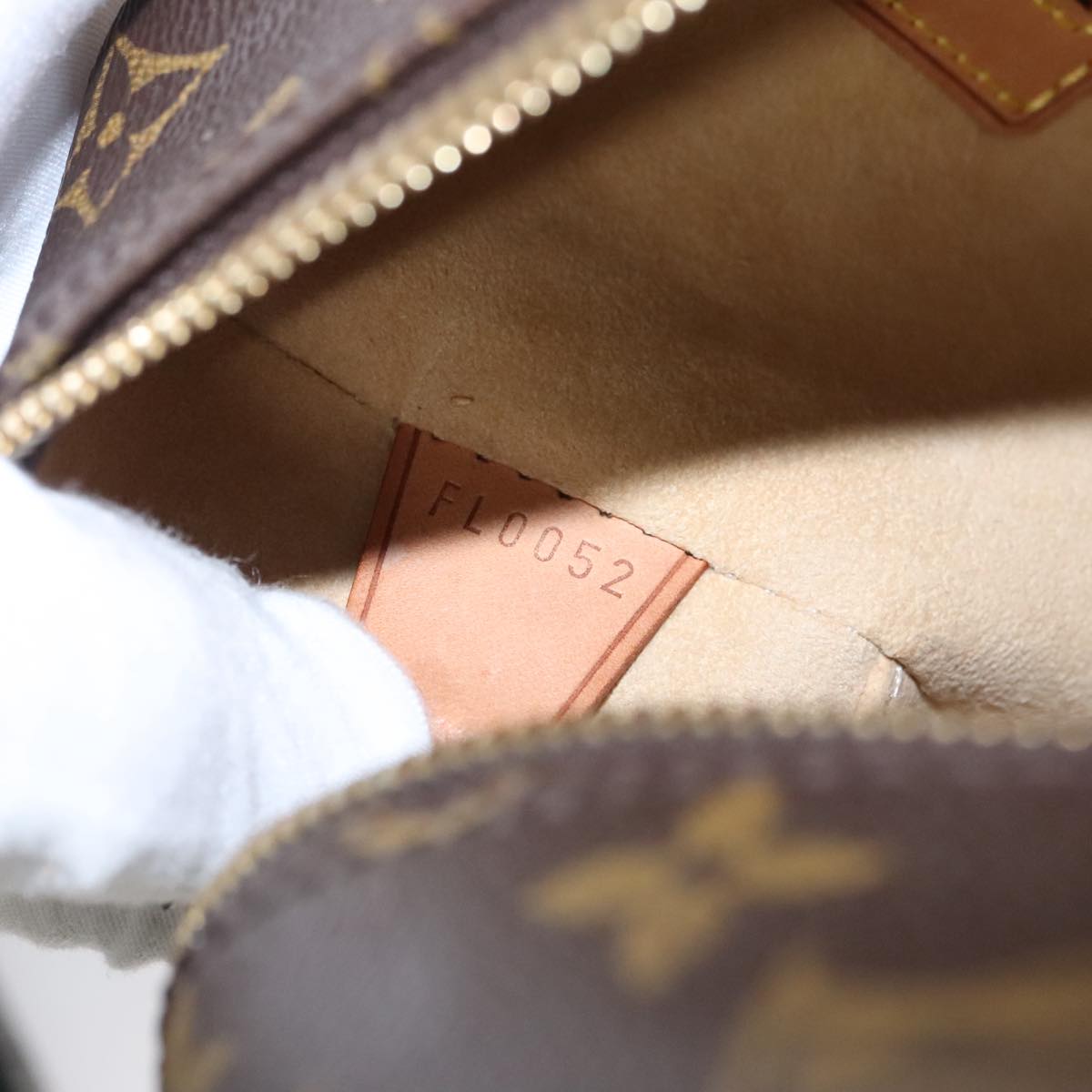 LOUIS VUITTON Monogram Cite GM Hand Bag M51181 LV PP048
